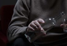 Количество пьющих людей продолжает увеличиваться Количество пьющих людей продолжает увеличиваться