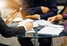 Поручительство по кредиту: насколько это выгодно? Поручительство по кредиту: насколько это выгодно?