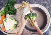 Мойки для кухни: виды и преимущества