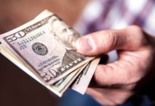 Стационарный или онлайн-обмен валюты?