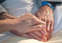 Как поддержать человека при выводе из запоя