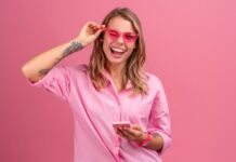 Популярность гифок: визуальное воплощение краткости и юмора