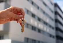 Сколько можно прописать человек в квартире